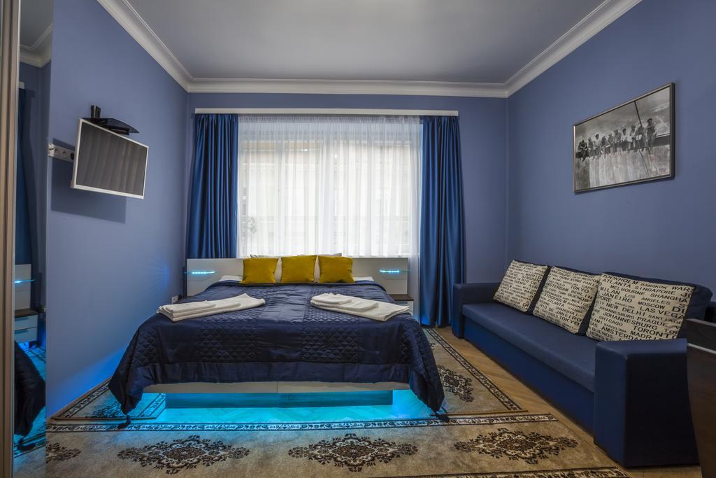 Luxury Air-Conditioned Rooms In Old Town Bratislava Esterno foto